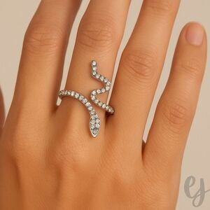 Crystal Snake Ring – Gothic Serpent Style, Adjustable Silver